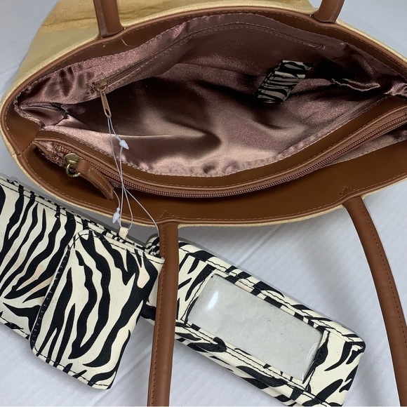 Tan Tote Handbag Brown Leather Straps/Zebra Print Trim Embroidered Giraffe NWOT - Picture 7 of 13
